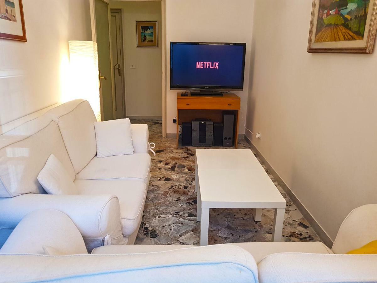 Bari Grand Central Apartment Luaran gambar